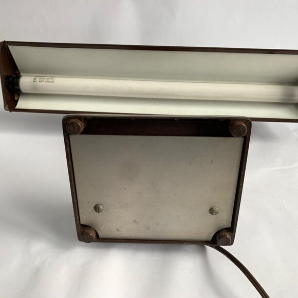 Vintage Lite Master Brown Metal Desk Lamp Wide WORKS! - Picture 7 of 8